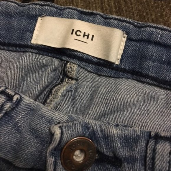 Ichi Stretchy Denim 'Raven Shadow Boyfriend' Jean Shorts - Picture 8 of 8